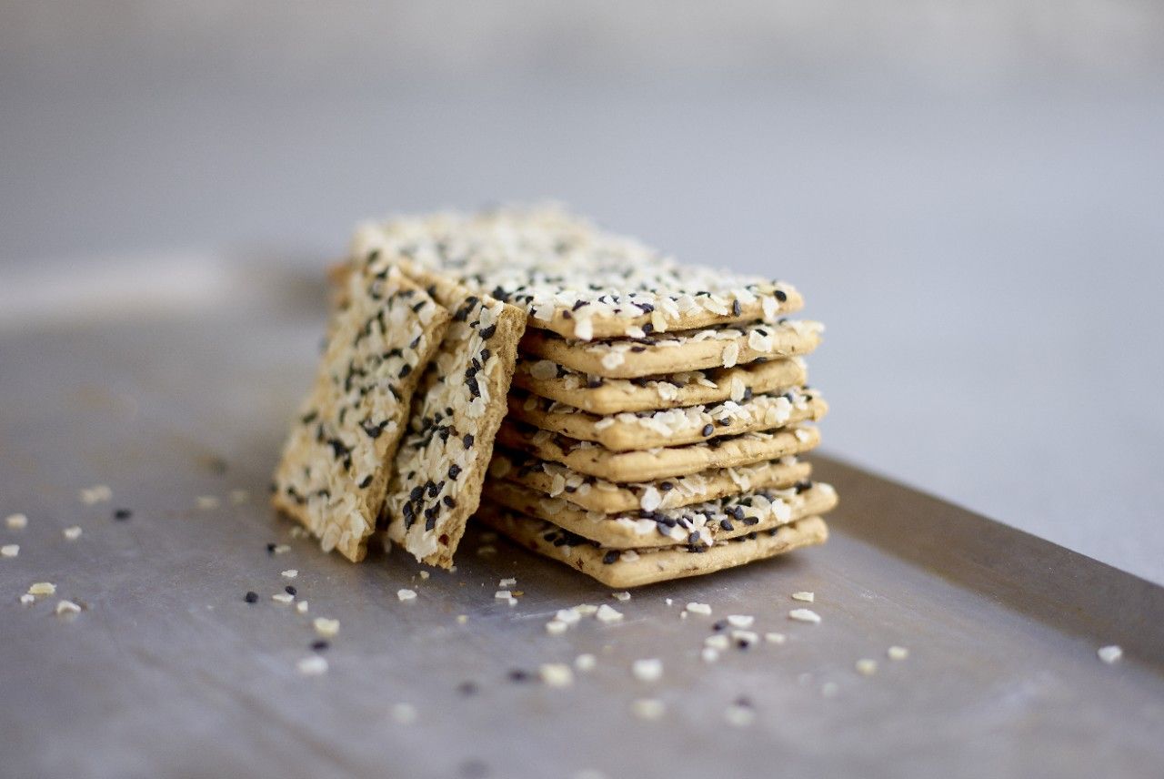 Black and White Crackers Puratos